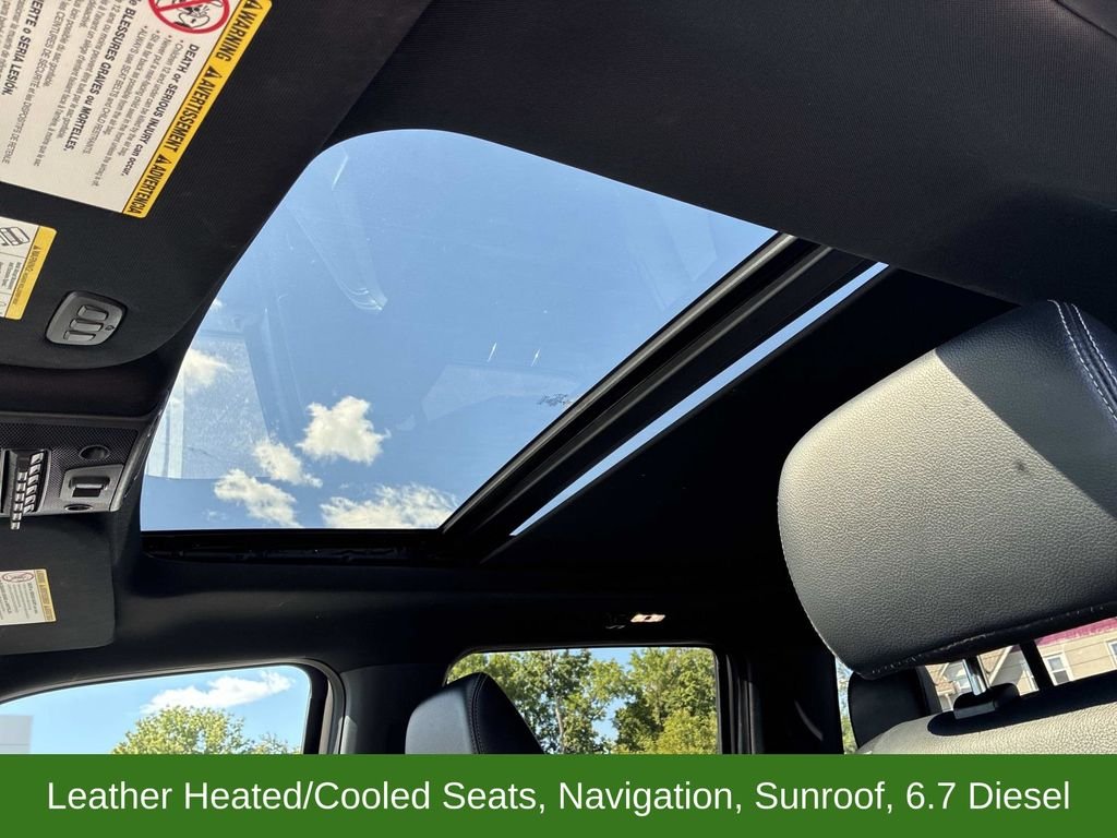 Used 2022 White Ford Lariat image 24