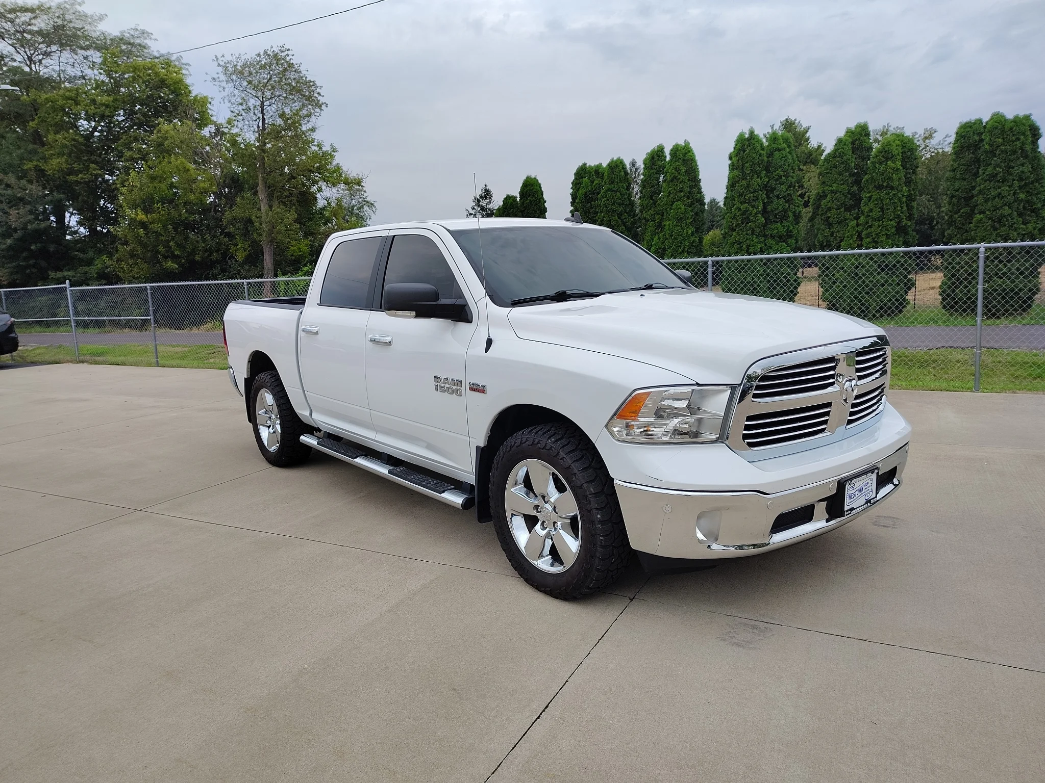 Used 2017 Bright White Clearcoat Ram Big Horn image 24