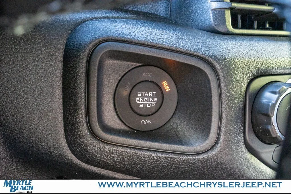 New 2026 Hydro Blue Pearl-Coat Exterior Paint Jeep Sport S image 29
