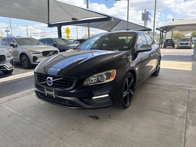 2016 Volvo S60 T6 Drive-E R-Design
