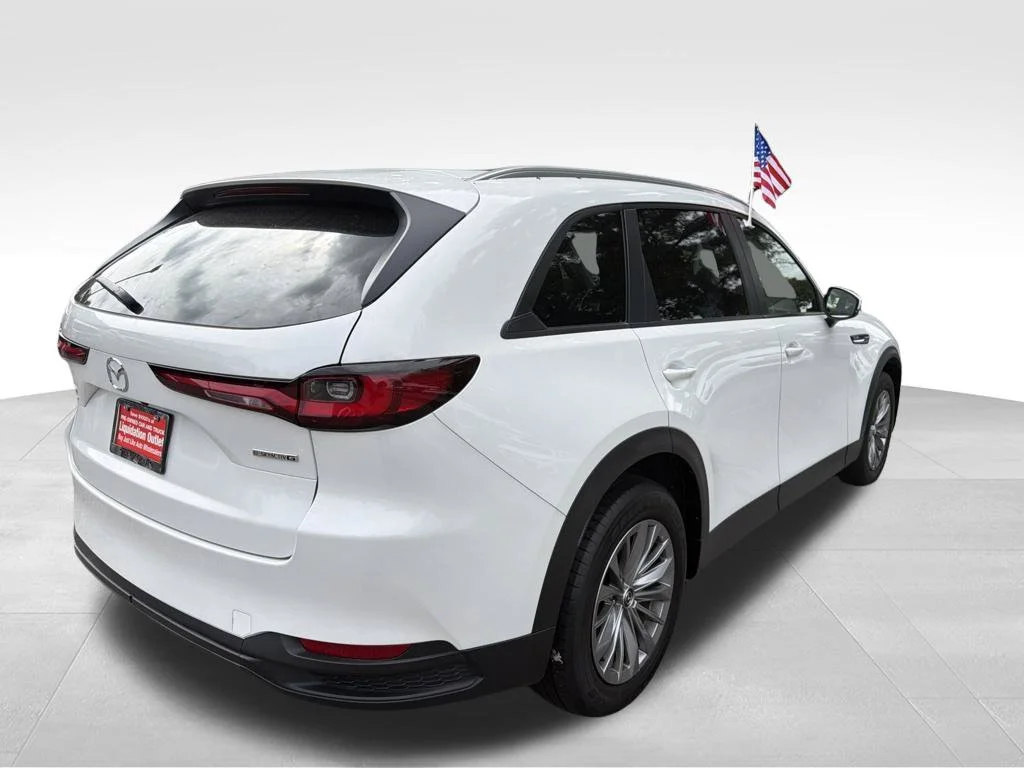 Used 2026 White Mazda 3.3 Turbo Select image 9