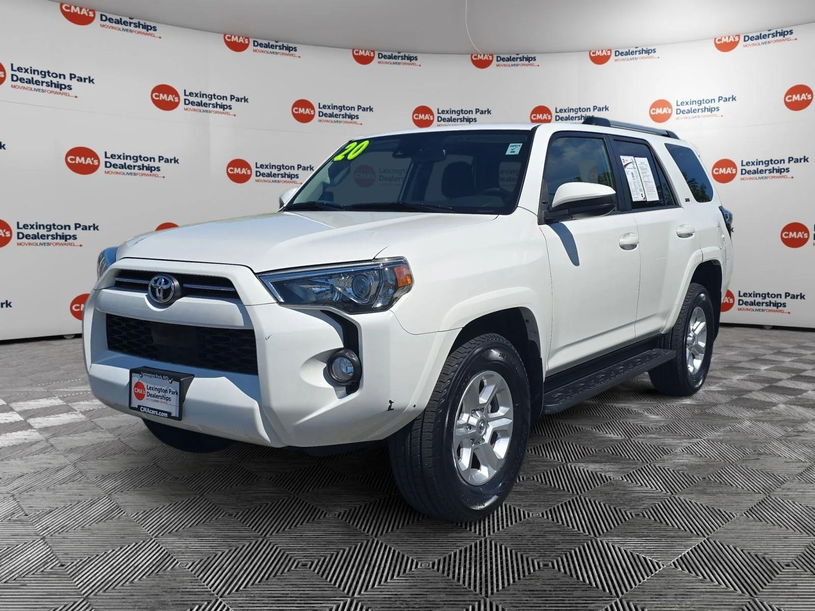 Used 2020 Super White Toyota SR5 image 3