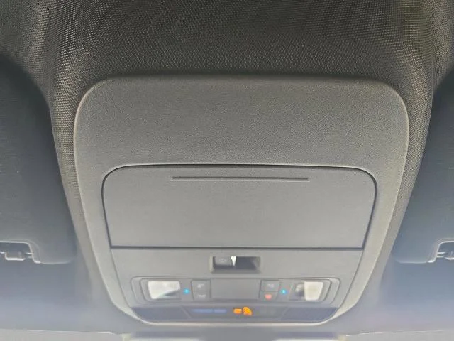 New 2026 Carbonized Gray Metallic Ford XLT image 20