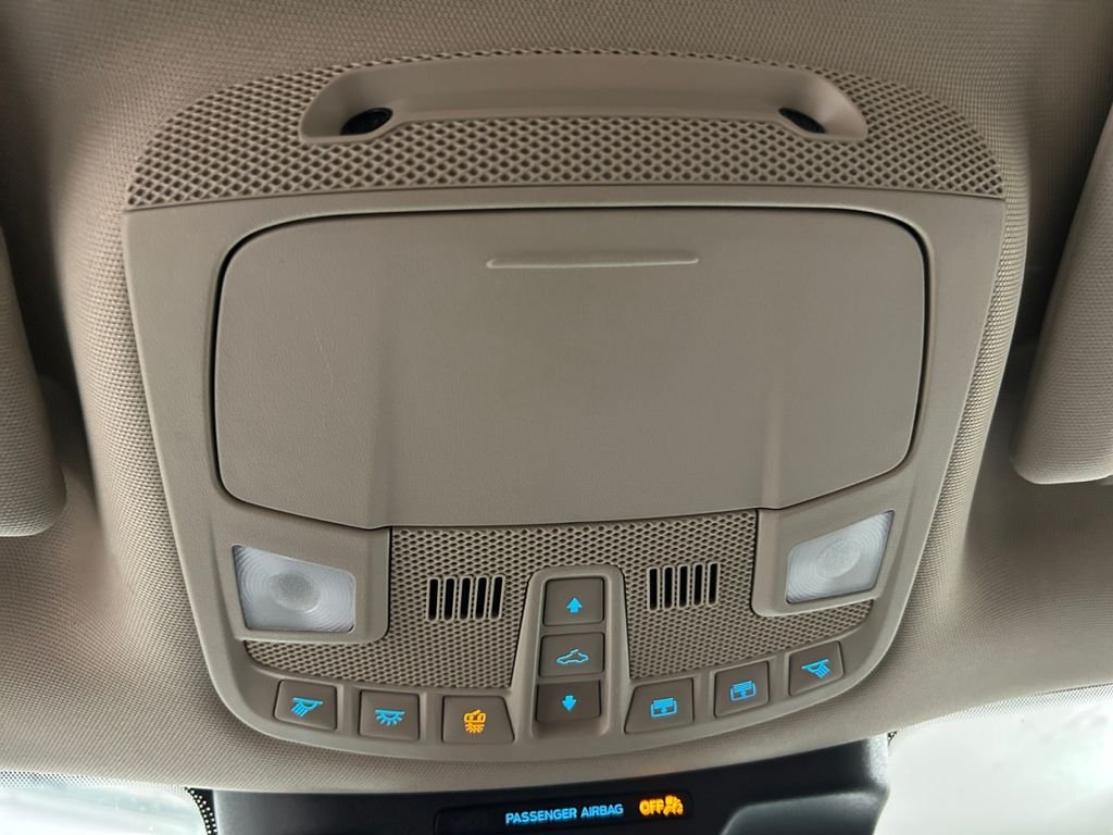 Used 2024 White Ford Limited image 29