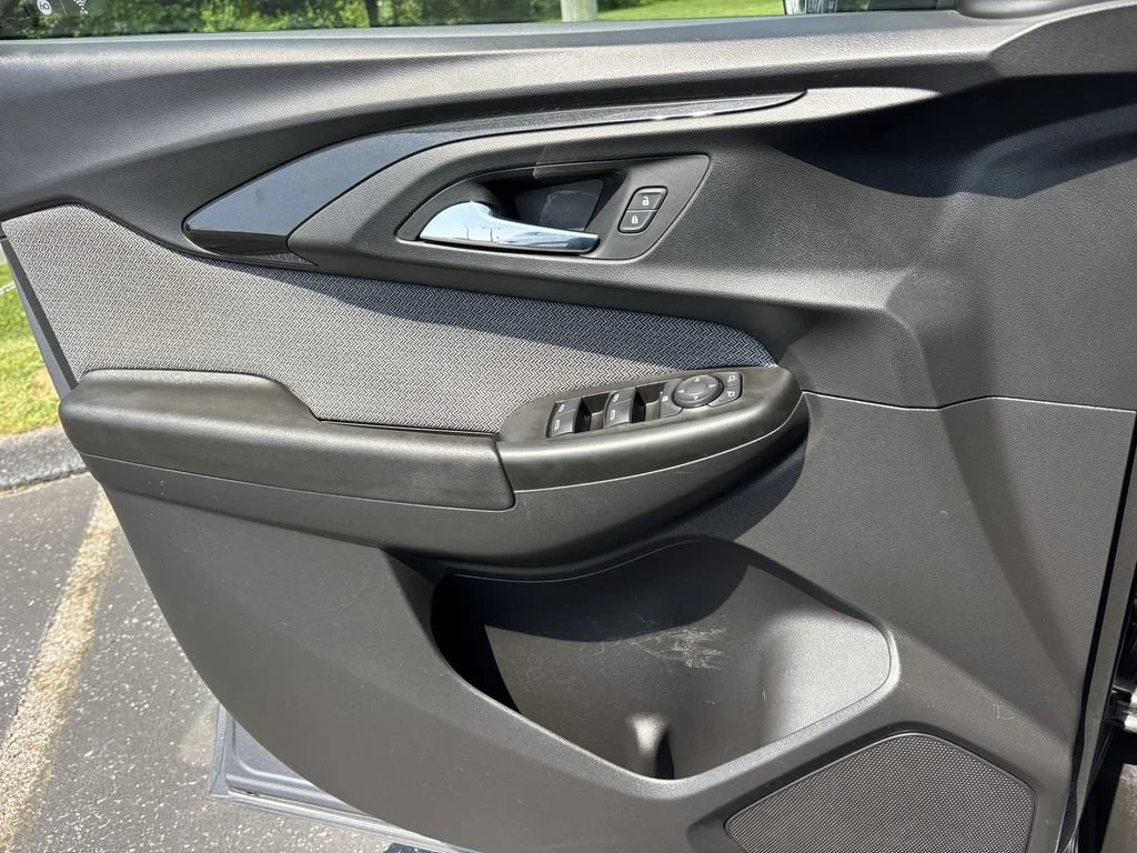 Used 2021 SATIN STEEL METALLIC Chevrolet LS image 13