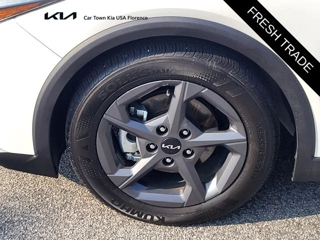 Certified Used 2025 White Kia LXS image 8