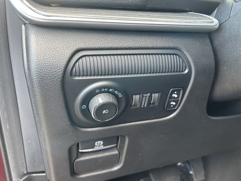 Used 2023 Red Jeep Series III image 33