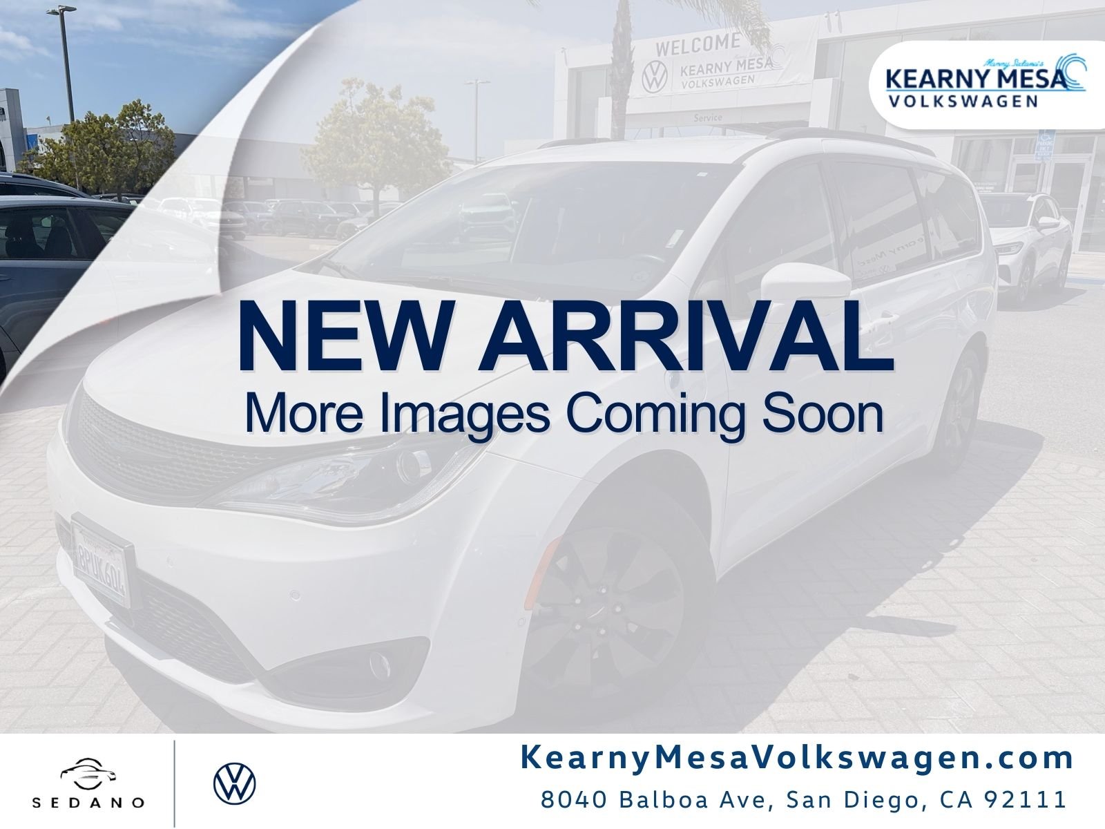 2020 Chrysler Pacifica Hybrid Limited's photo