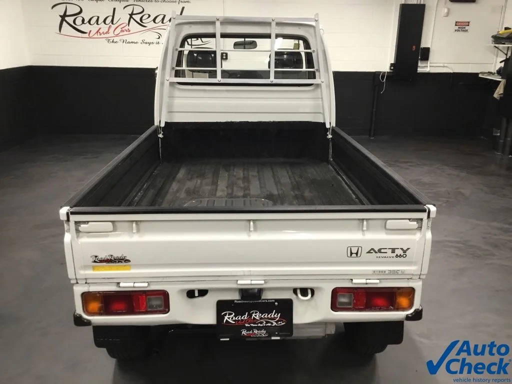 Used 1990 White Honda SDX image 9