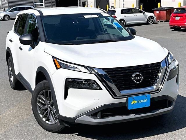 Used 2023 White Nissan S image 1
