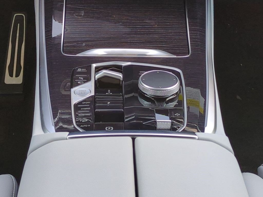 New 2026 Brooklyn Grey Metallic BMW xDrive50e image 19