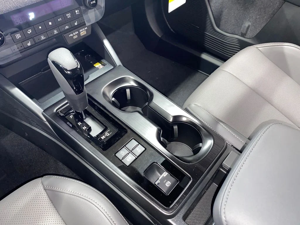 2026 Subaru Outback Limited - Photo 20