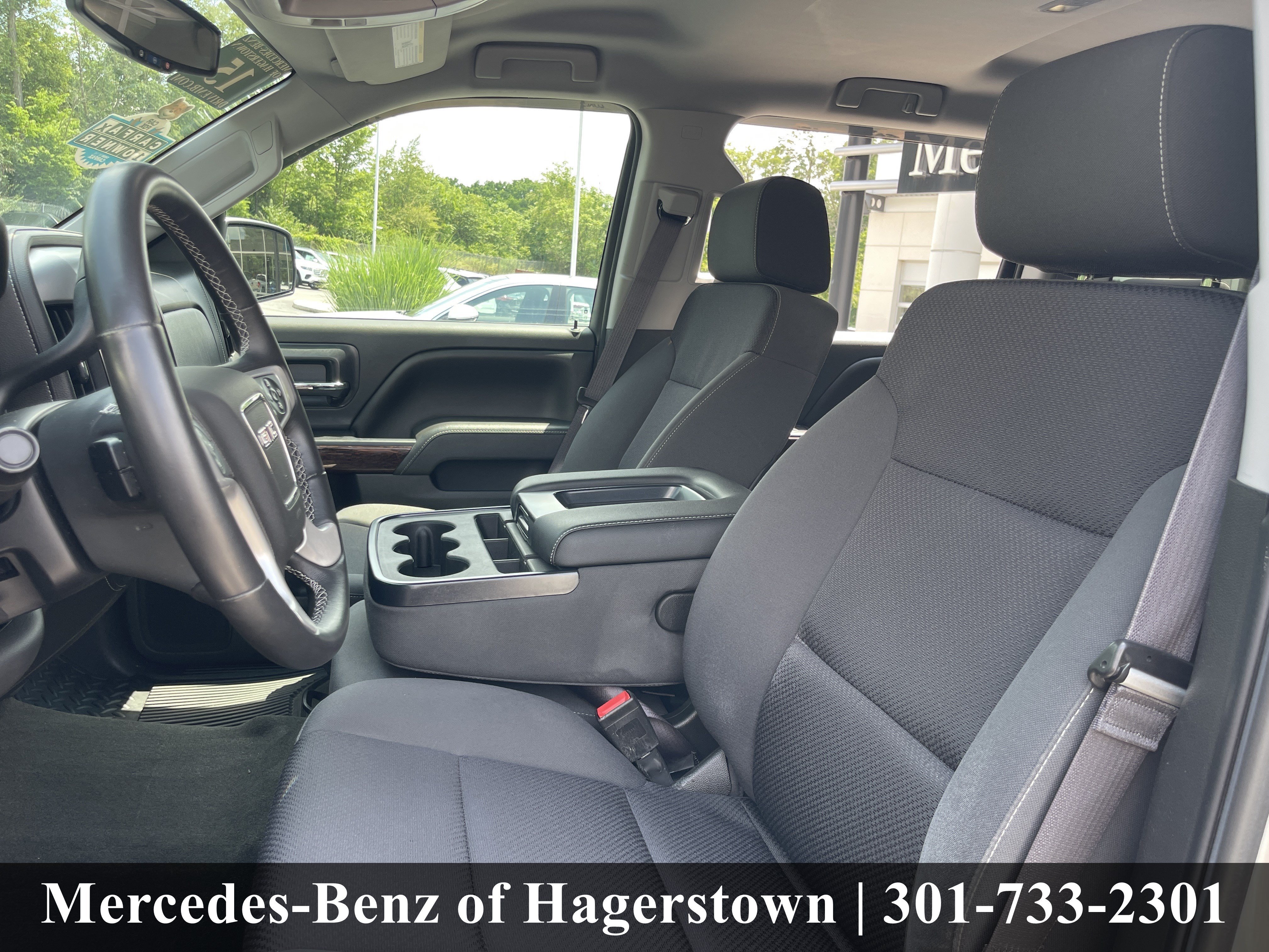 Used 2015 Quicksilver Metallic GMC SLE 4WD Crew Cab 153.0 image 9