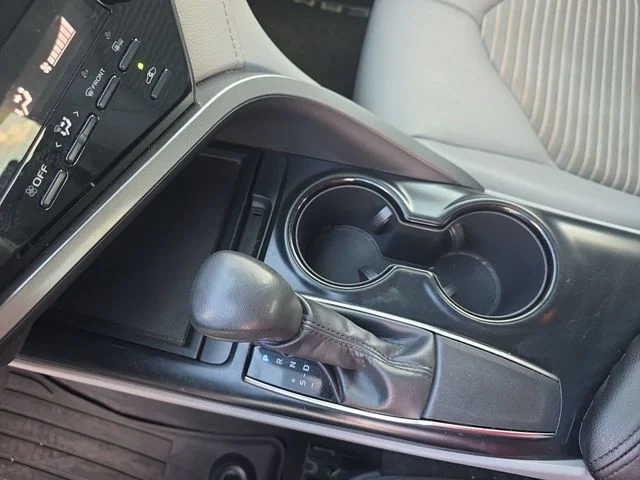 Used 2019 Silver Toyota SE image 23