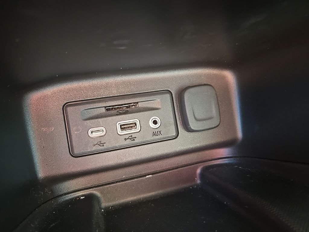 Used 2023 White Chevrolet Premier image 55