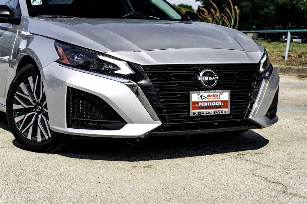 2024 Nissan Altima 2.5 SV photo 2