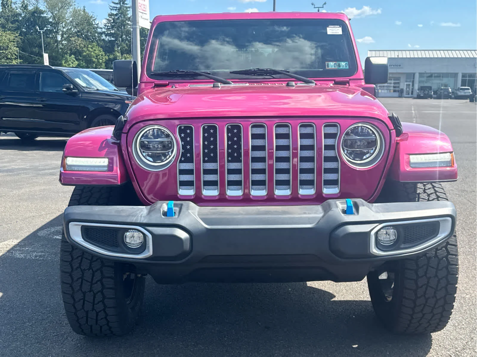Used 2022 Limited Edition Tuscadero Pearlcoat Jeep Unlimited Sahara image 8