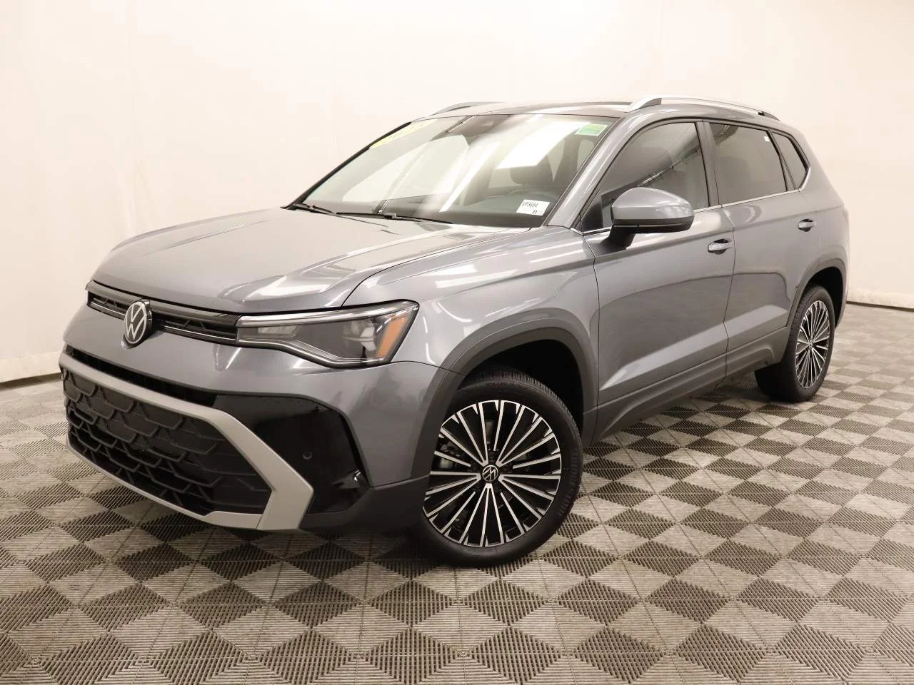 2025 Volkswagen Taos