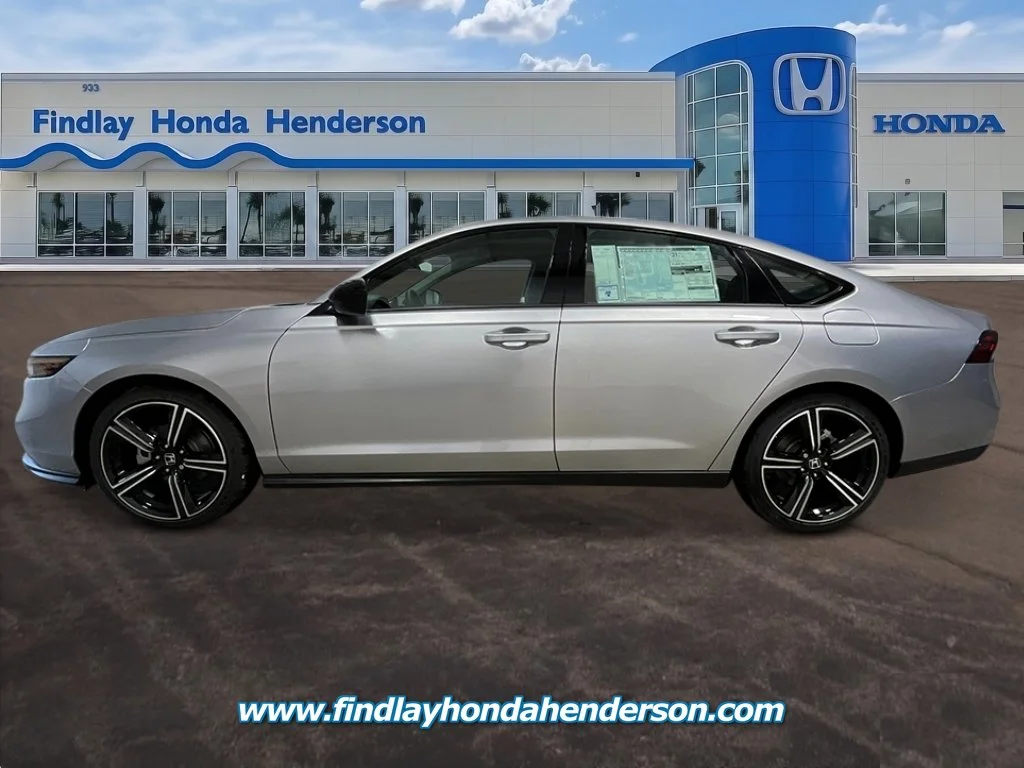 New 2026 Solar Silver Metallic Honda SE image 2