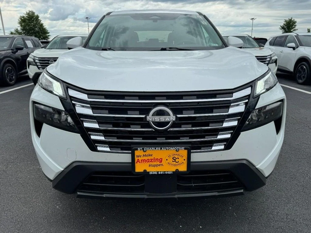 Certified Used 2026 White Nissan SV image 9