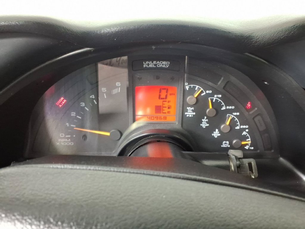 Used 1995  Chevrolet Base image 14