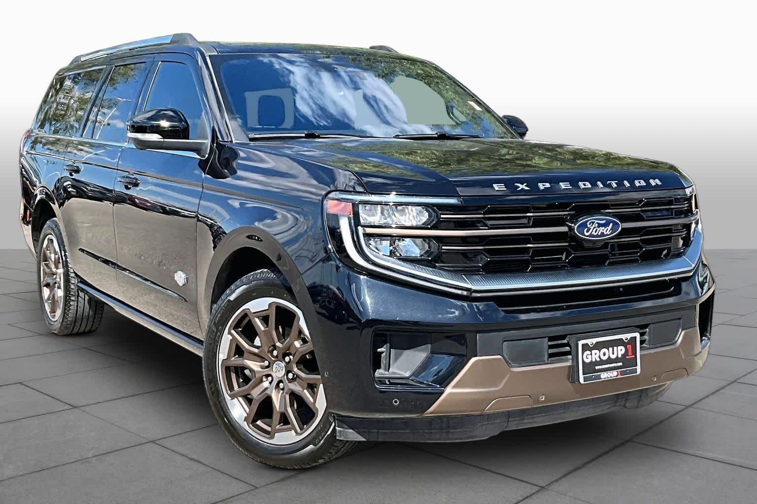 Used 2025 Agate Black Ford King Ranch image 2