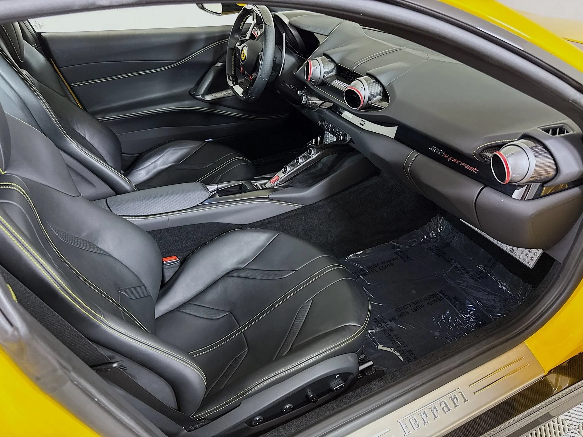 Certified Used 2019 Giallo Triplo Strato Ferrari Base image 21