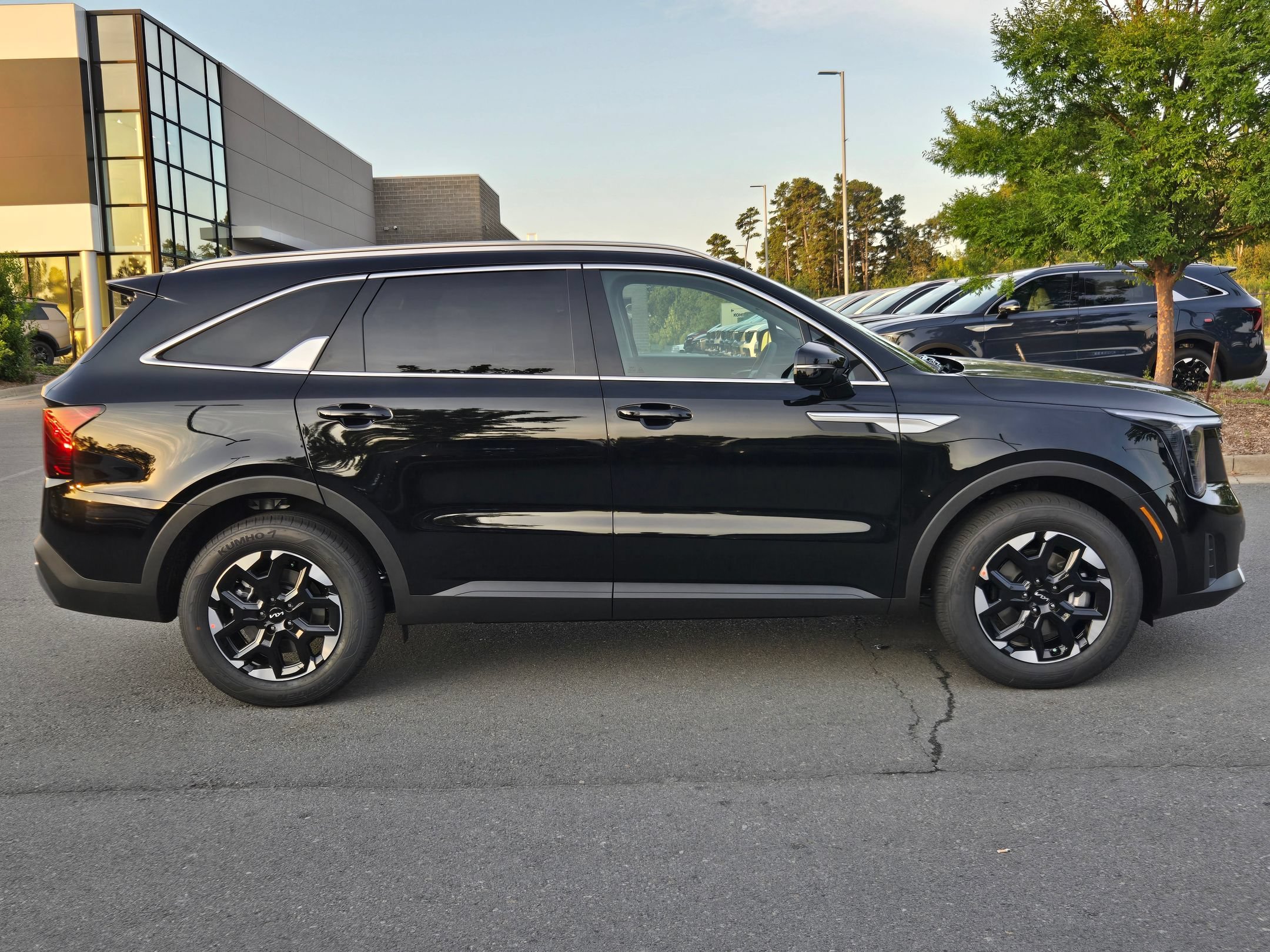 New 2026 Ebony Black Kia S image 8