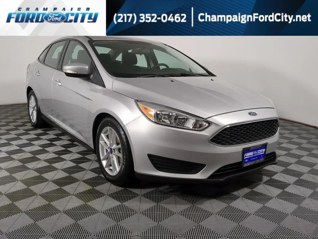 Used 2016 Gray Ford SE image 1