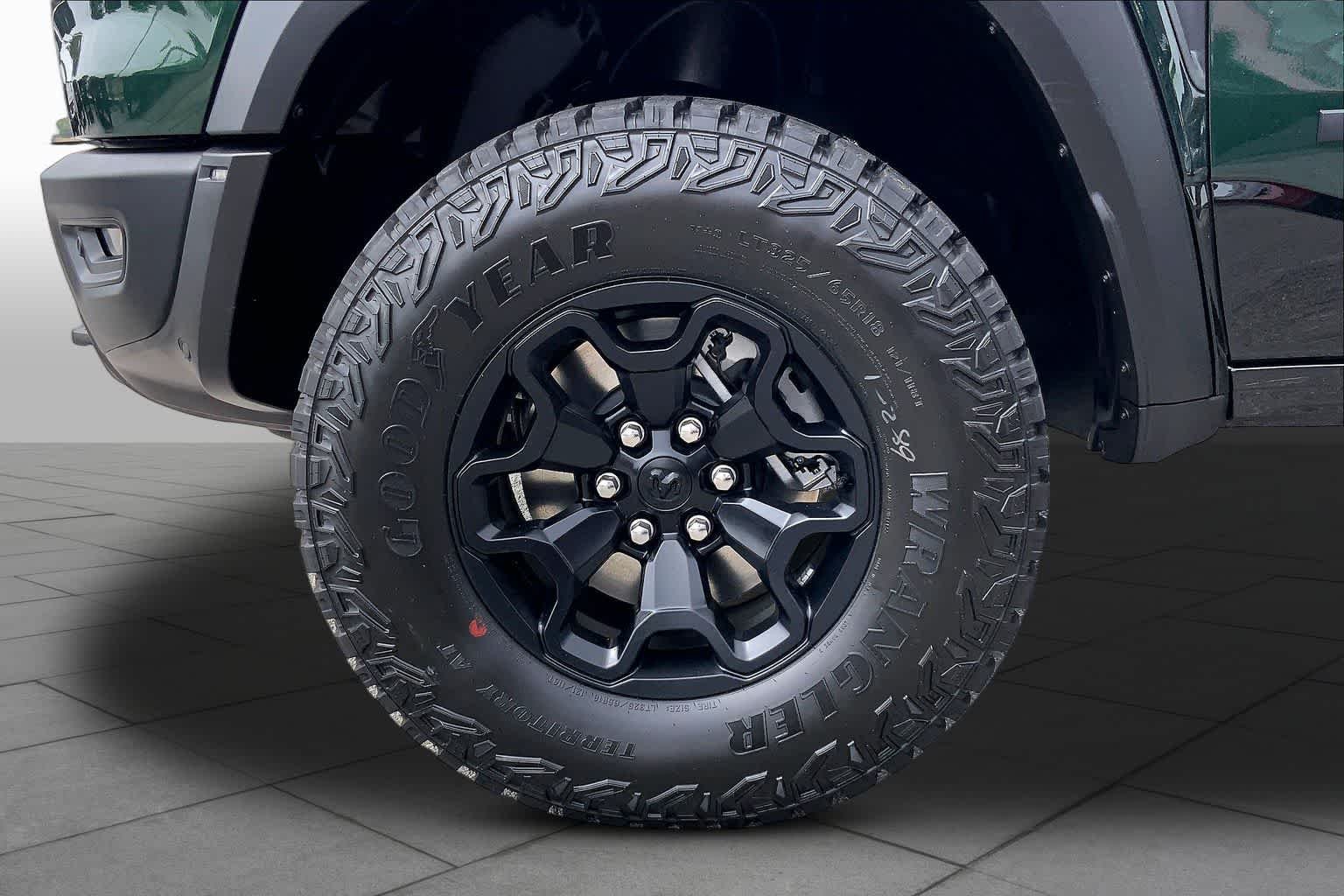 New 2026 Serrano-Green Metallic Exterior Paint RAM RHO image 9