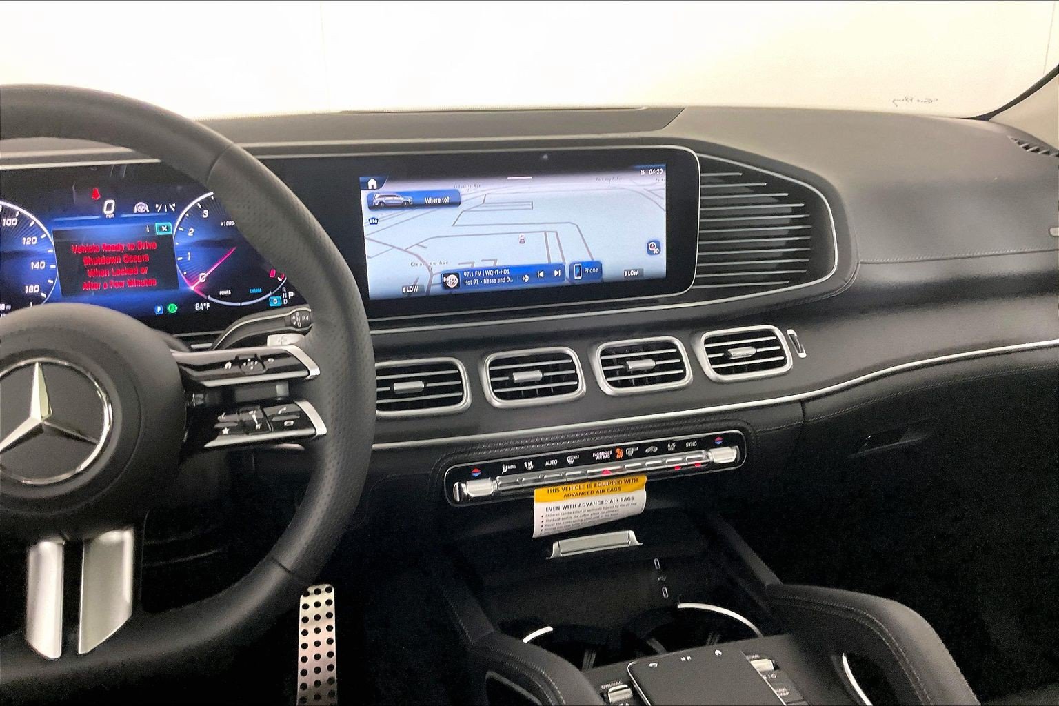 New 2026 MANUFAKTUR Moonlight White Metallic Mercedes-Benz GLS 450 image 21