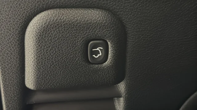 Used 2021 Crystal Metallic Jeep Limited image 29