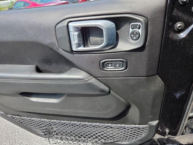 Used 2019 Black Jeep Unlimited Sahara image 26