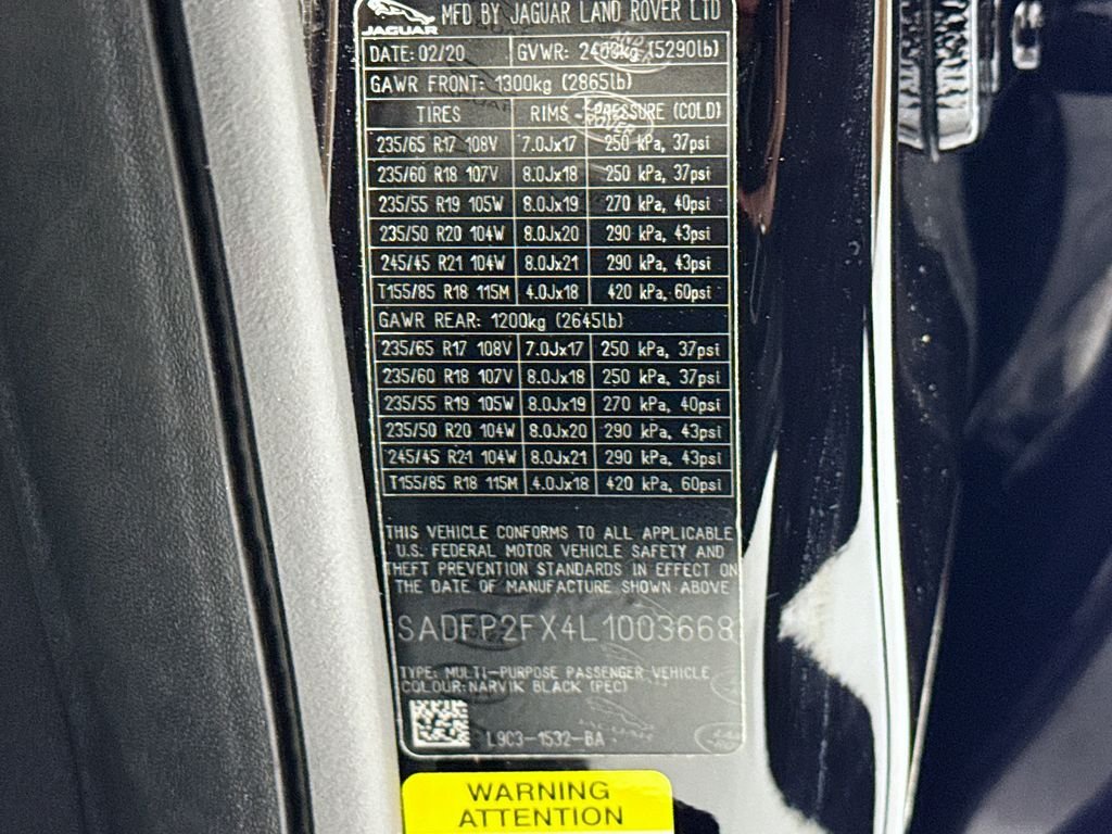 Used 2020  Jaguar SE image 35
