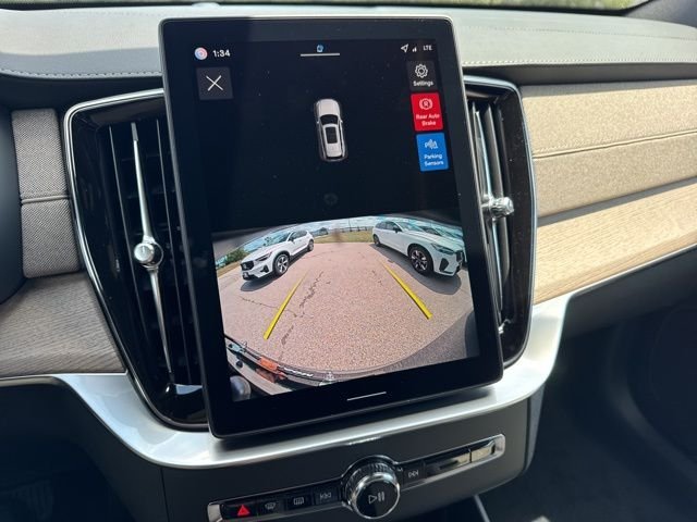 2026 Volvo XC90 Core - Photo 16