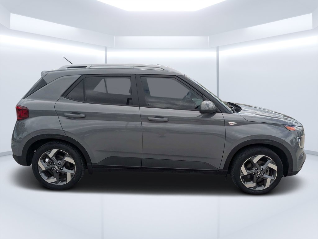 Used 2023 Gray Hyundai SEL image 2
