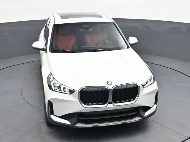 Used 2023 White BMW xDrive28i image 36