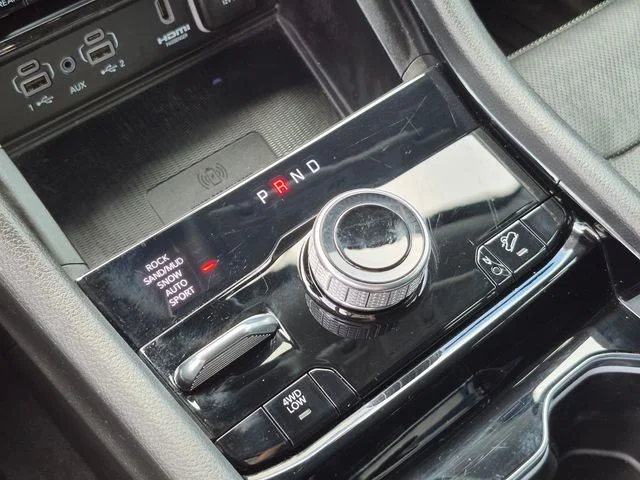 Used 2022 White Jeep 4xe image 18