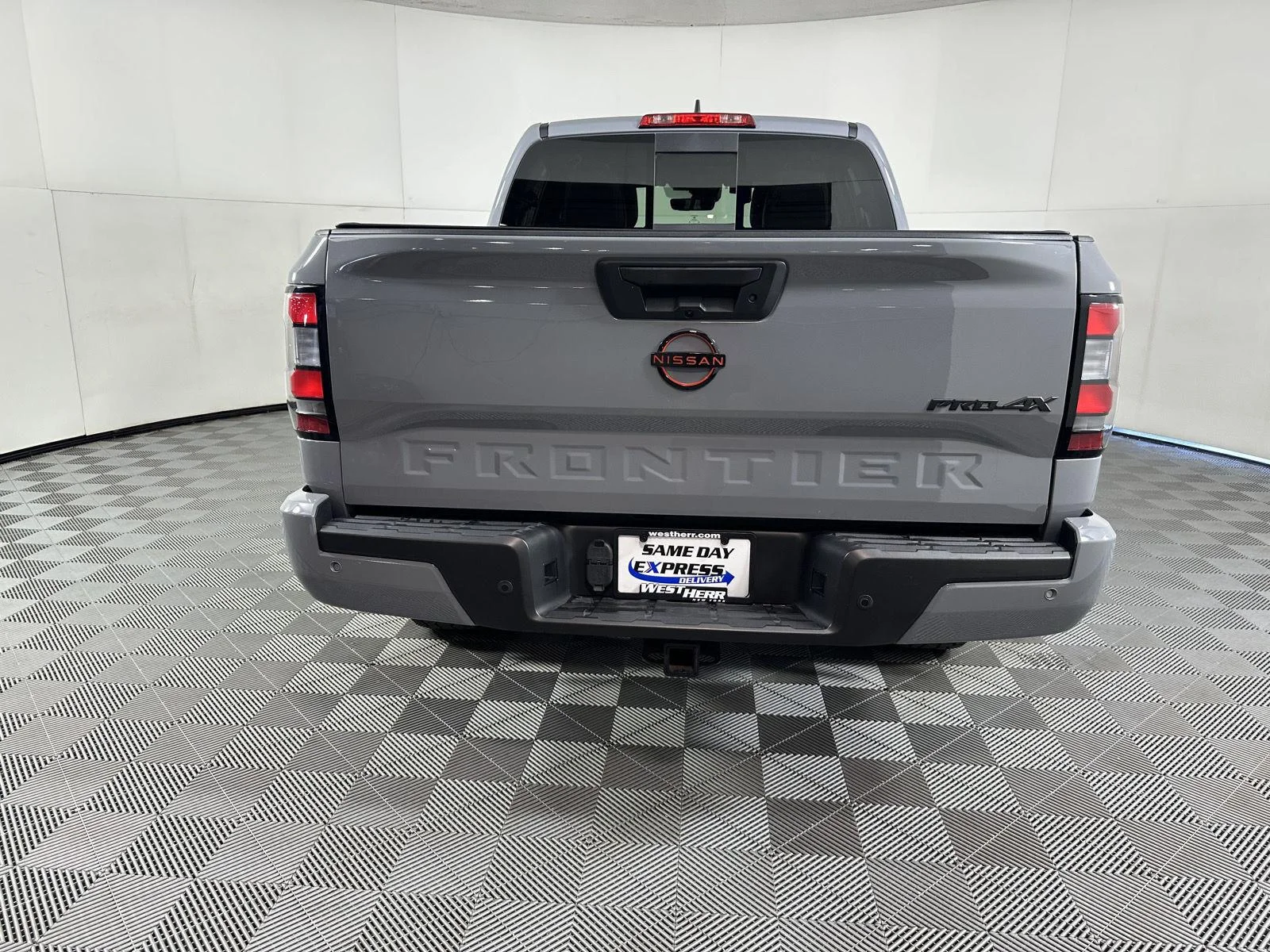 Used 2023 Boulder Gray Pearl Nissan PRO-4X image 19