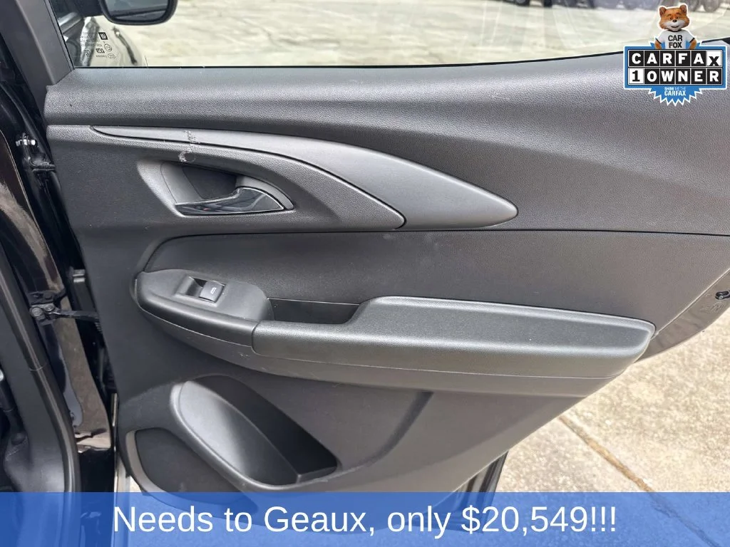 Used 2025 Black Chevrolet LT image 19