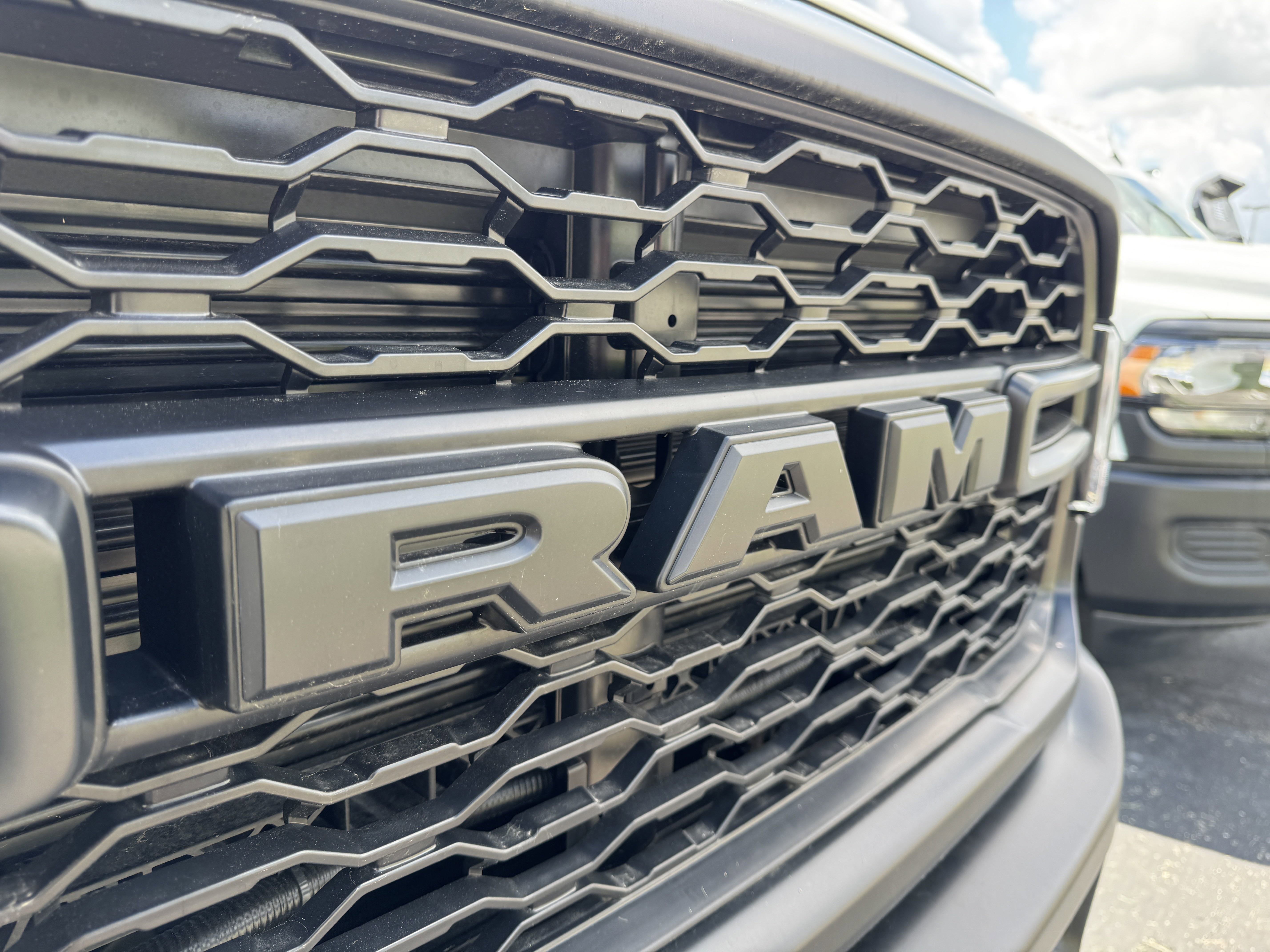 2024 RAM 2500 Tradesman - Photo 13