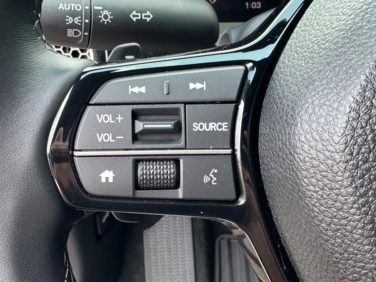 2025 Honda Civic Hatchback Sport - Photo 20