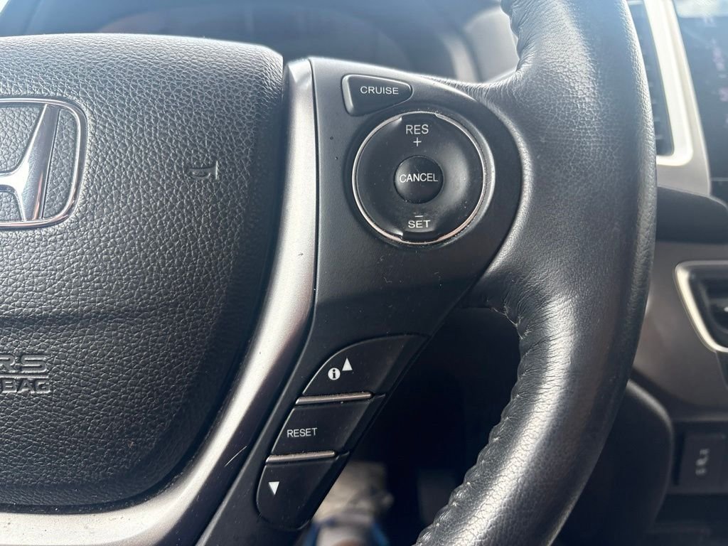 Used 2019 Black Honda RTL-T image 16