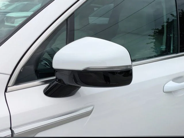 Used 2025 White Pearl Kia S image 12