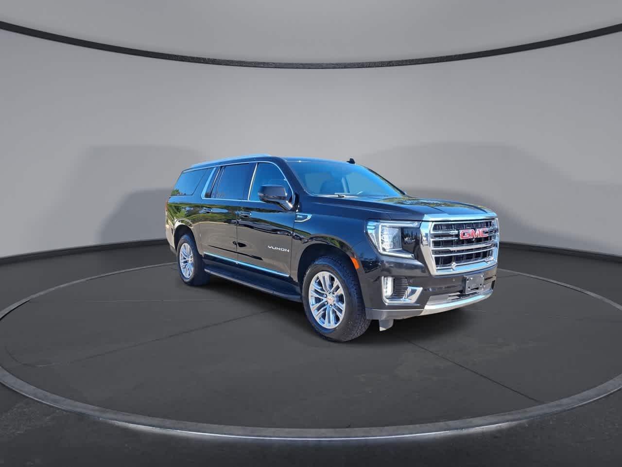 Used 2024 Onyx Black GMC SLT image 2