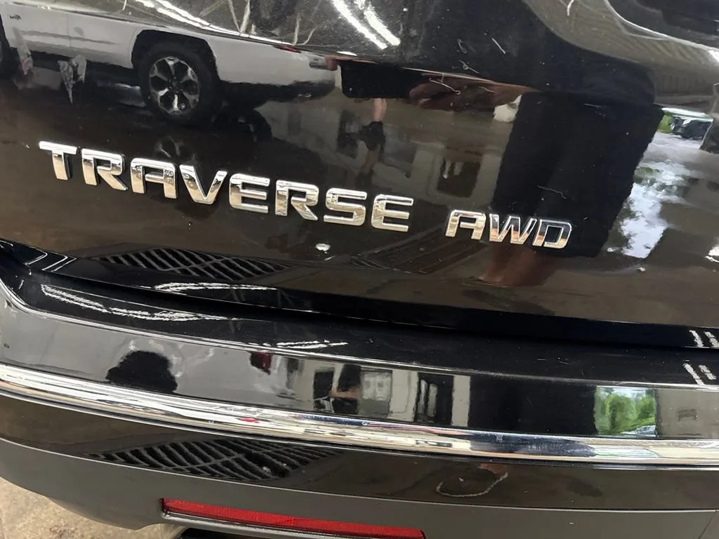 Used 2023 MOSAIC BLACK METALLIC Chevrolet Premier image 16