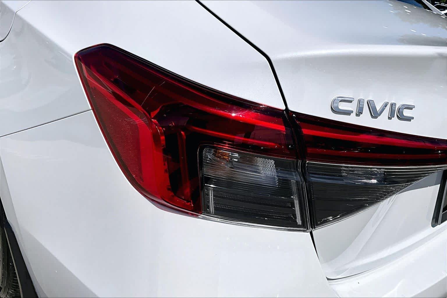 Used 2022 Platinum White Pearl Honda EX image 27