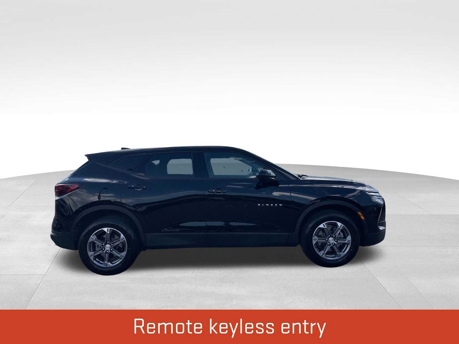 Used 2023 Black Chevrolet 2LT image 4