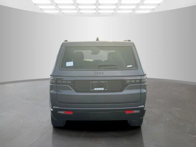 New 2026 Baltic-Gray Metallic Clear-Coat Exterior Paint Jeep Grand Wagoneer image 6