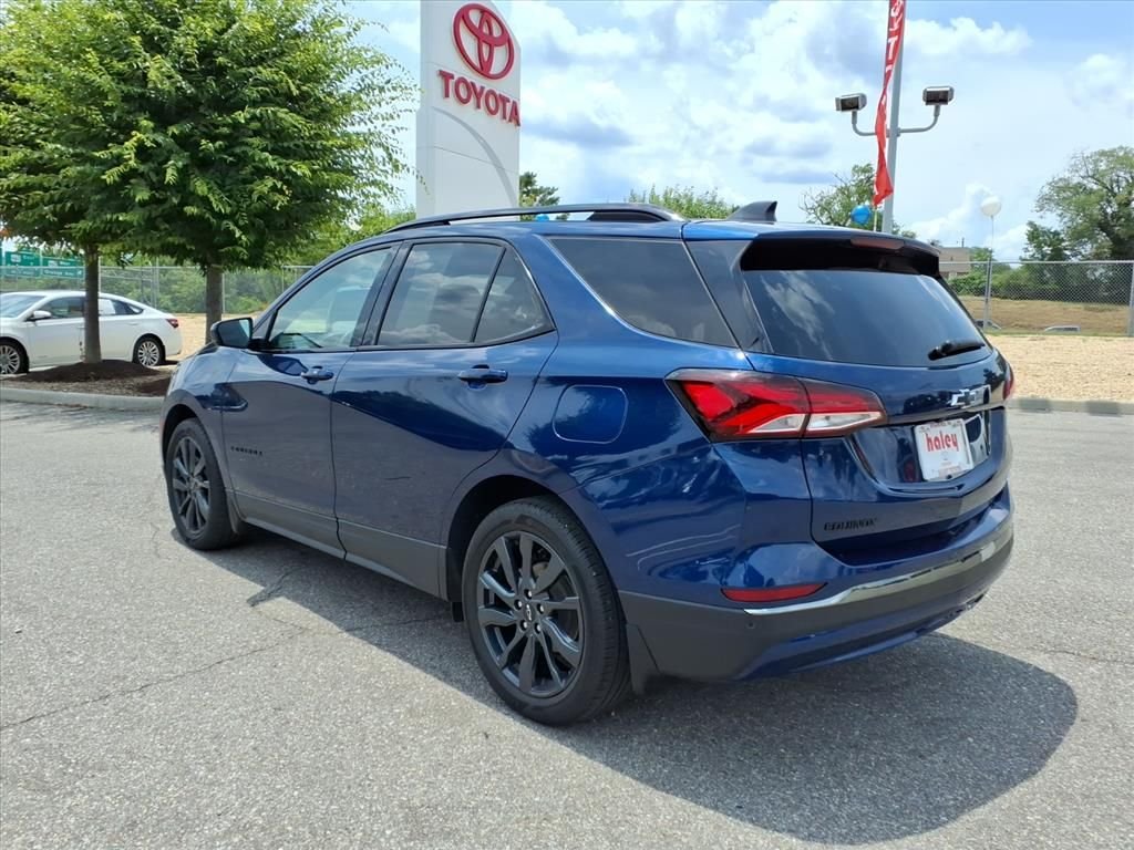 Used 2022 Blue Chevrolet RS image 7
